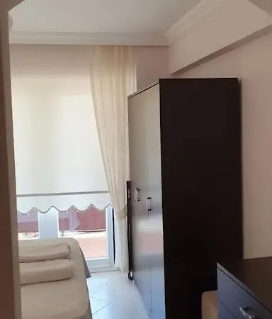 Botanic Garden Lilac Apartment