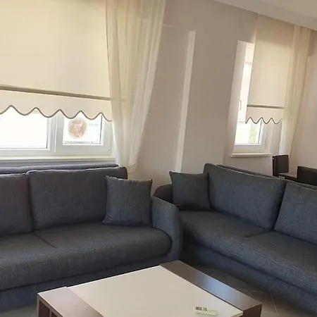 Botanic Garden Lilac Apartment *